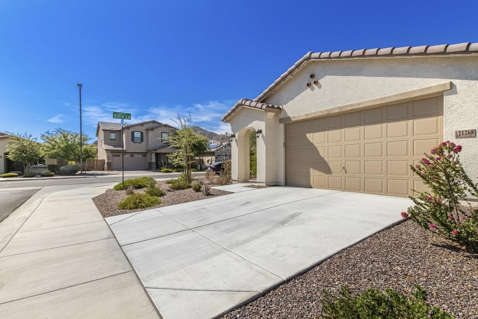 Golden Marigold Sanctuary House in Buckeye