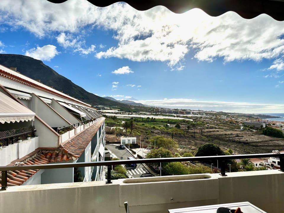 Natural landscape, Balcony/Terrace, Sea view