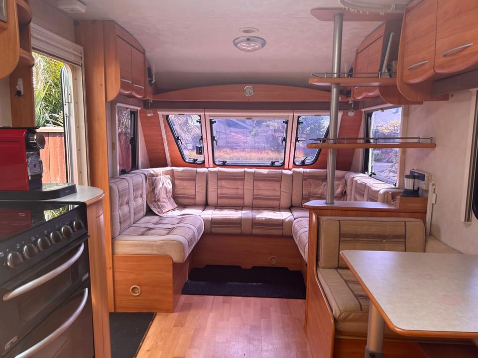 Kiwi Caravan Experience Campground/ 
RV Resort in Tasman District, Tasman, New Zealand