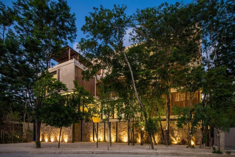 Beyond Amazing 3BD 2BR/ Balcony Apartment in Tulum