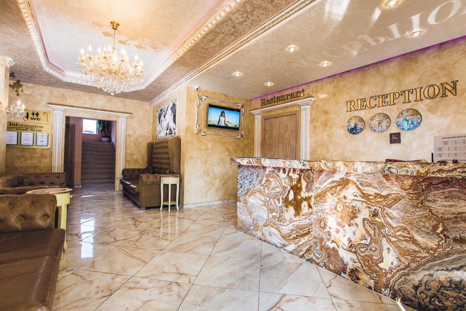 Day, Lobby or reception