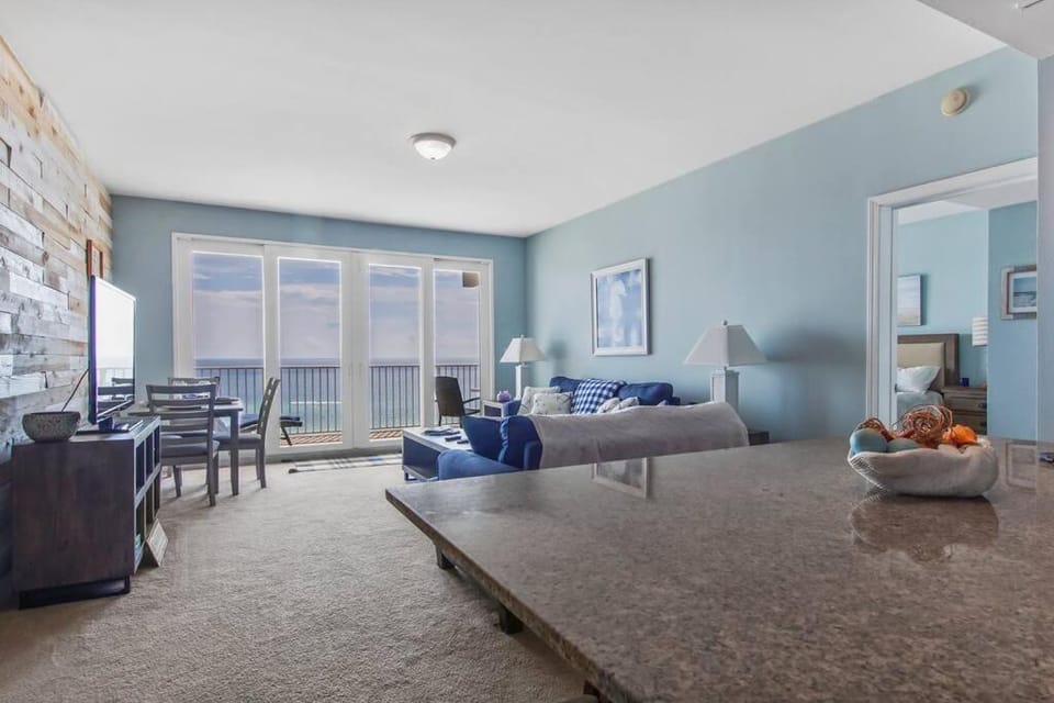 TV and multimedia, Living room, Dining area