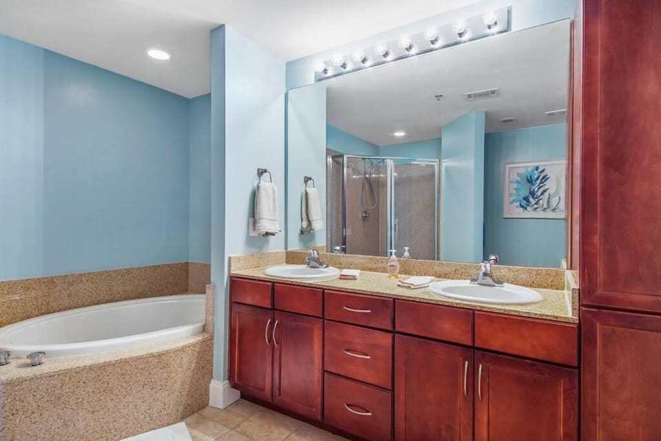 Shower, Bathroom, Bath, towels