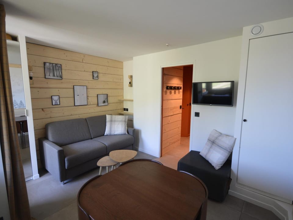 Studio rénové au pied des pistes avec balcon et cuisine équipée - FR-1-755-9 Apartment in La Plagne-Tarentaise