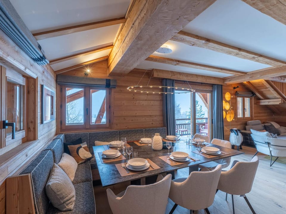 Chalet de luxe Alpe d'Huez avec spa et ski aux pieds - FR-1-645-48 Chalet in Huez