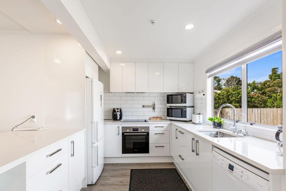Spacious Renovated 3BR in Ellerslie I Zodiak Stays House in Auckland