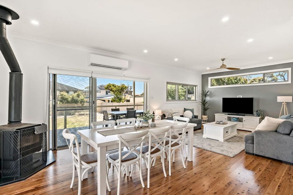 Shoalax at Shoal Bay House in Shoal Bay