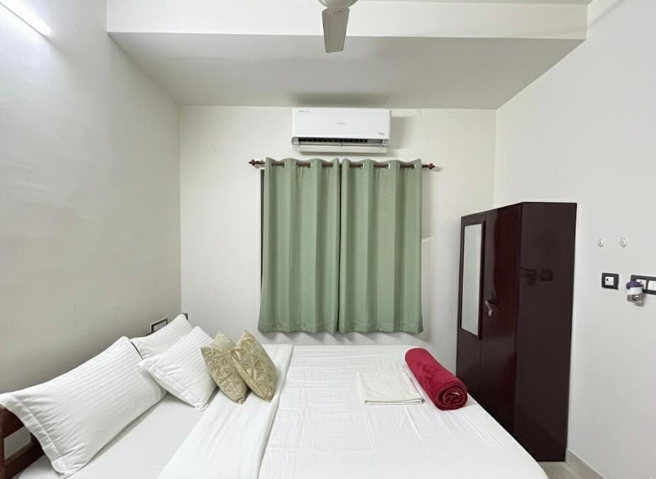 Dream Nest Beach House Bed and Breakfast in Alappuzha