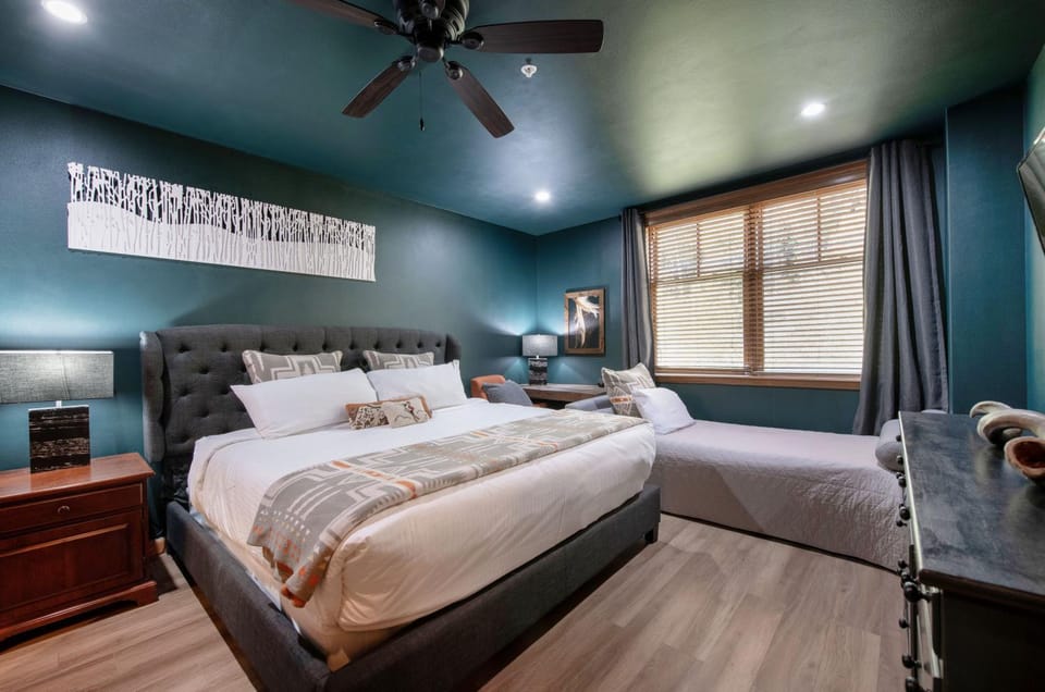 Premium Unit 1403 - 2 Bedrooms - Zephyr Mountain Apartment in Winter Park