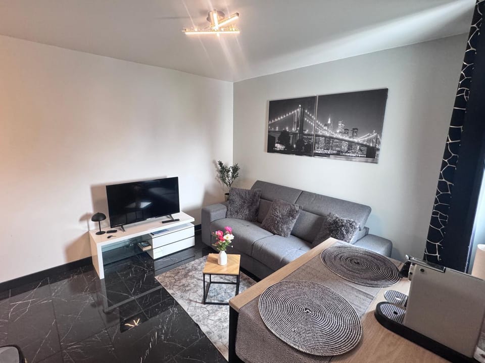 Appartement 2 pièces à Rosny-sous-Bois à quelques pas du Métro Apartment in Île-de-France