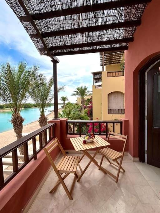 SunShine Y1-1-19 Apartment in Hurghada