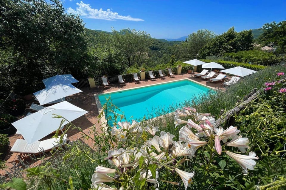 Exclusive Spoleto Country Park Pool Park Activities Mountain View Sleeps 28 Villa in Umbria