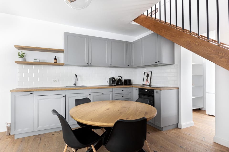 Kitchen or kitchenette, Dining area, kitchen