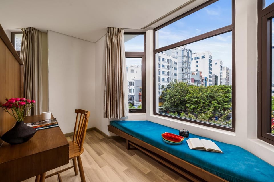 View (from property/room), Photo of the whole room, Seating area