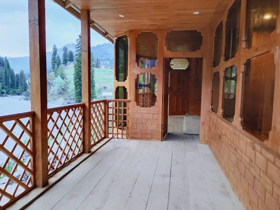 Kashmir Star Guest House & Family Resort Bed and Breakfast in Pakistan