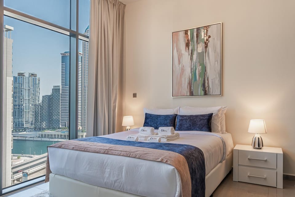 Bed, Bedroom, Lake view