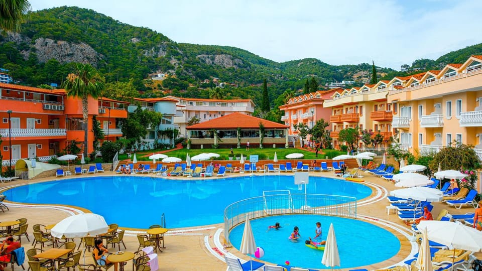 Pool view, Swimming pool