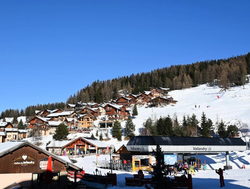 Résidence Praz De L'ours 2 - Studio 4 personnes à Vallandry en centre station et proche des pistes MAE-4004 Apartment in Landry