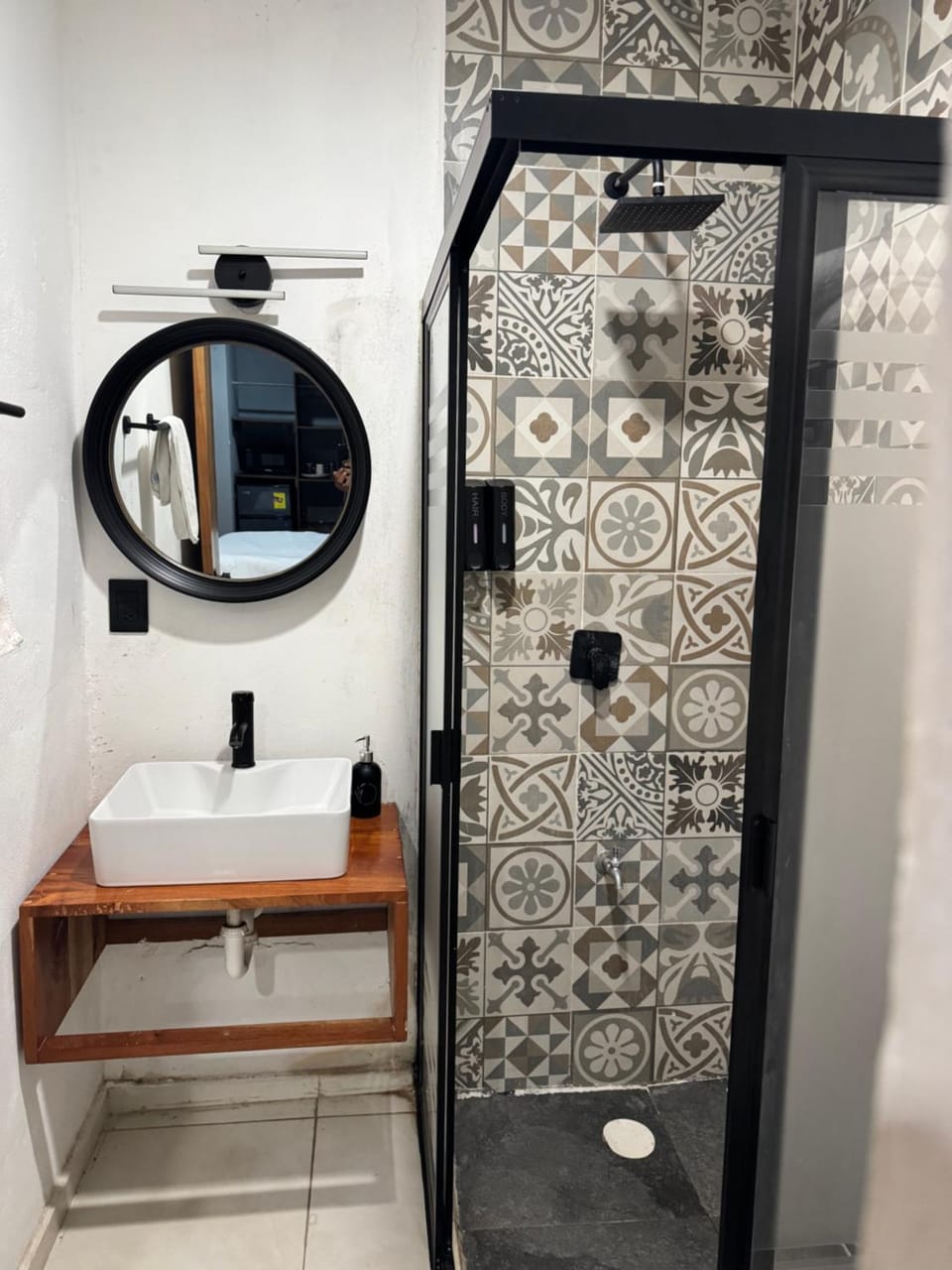 Shower, Bathroom