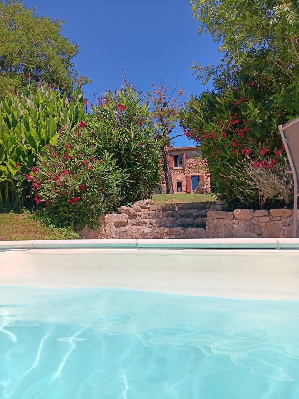 Chambres 2 personnes dans notre maison Girondine Bed and Breakfast in Nouvelle-Aquitaine