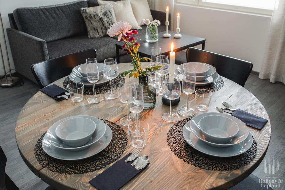 Living room, Seating area, Dining area