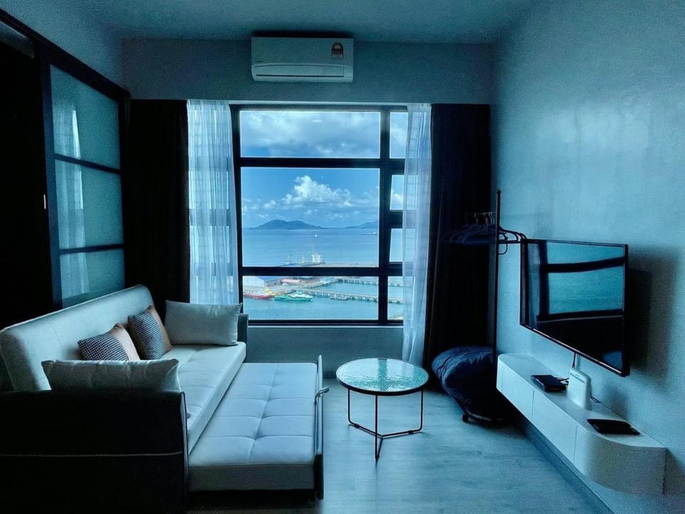 Living room, Sea view