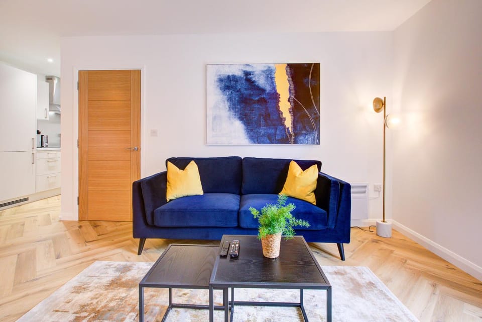 Kitchen or kitchenette, Living room, Seating area