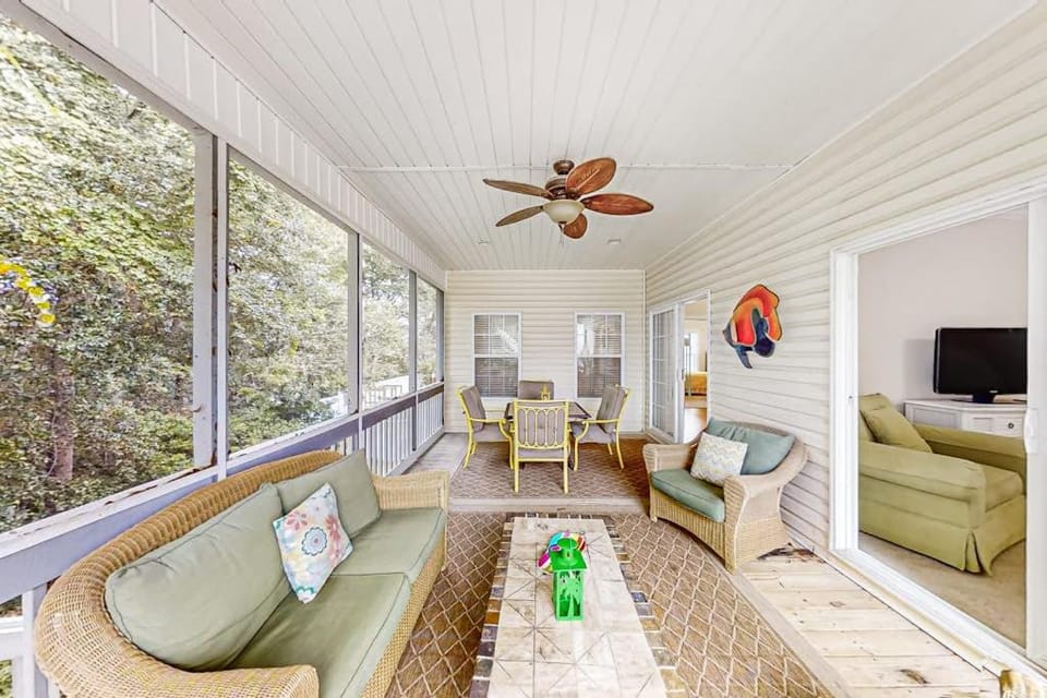 A Shore Pleasure House in North Myrtle Beach