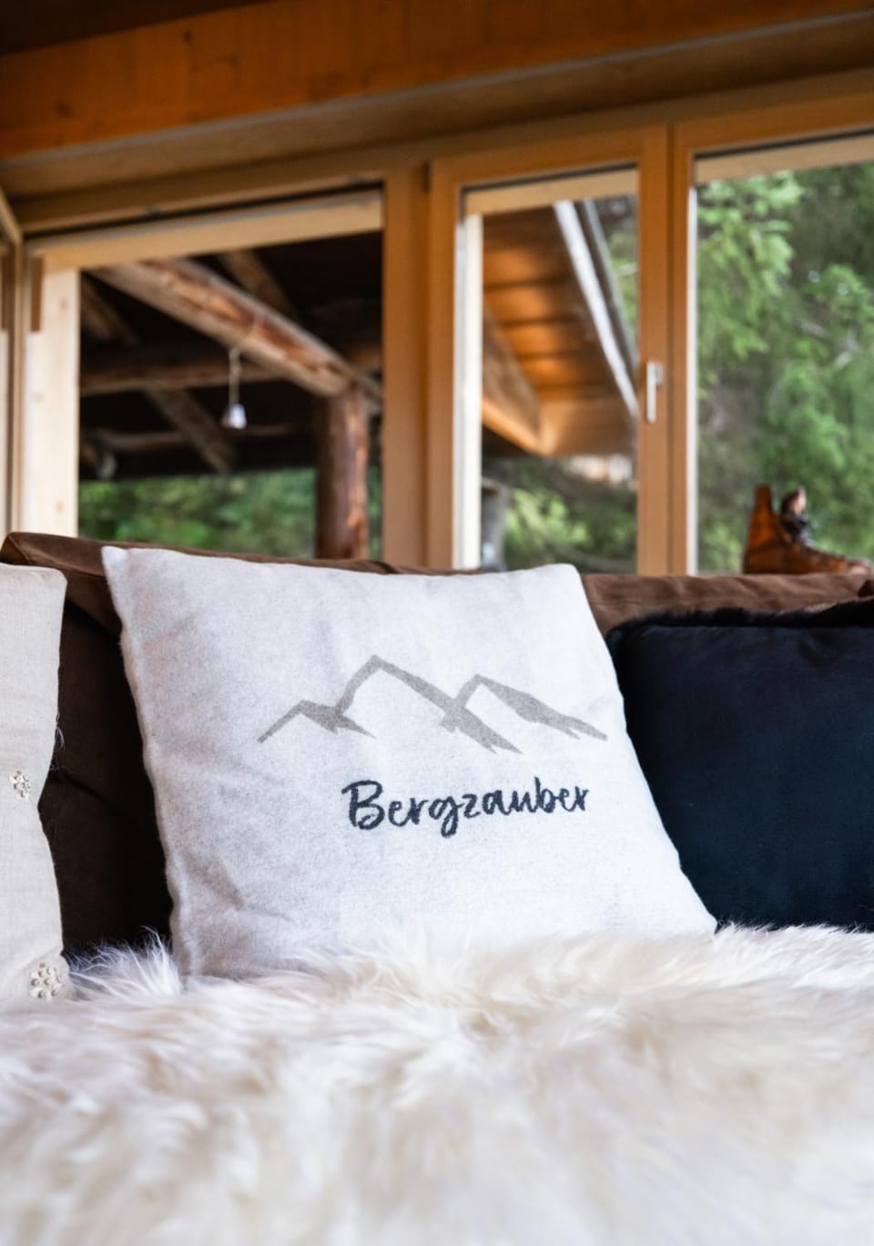 Living room, Decorative detail