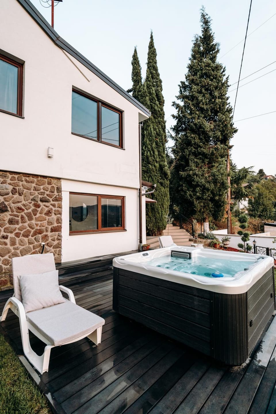 The Cypress Villa & Vineyard II Villa in Novi Sad