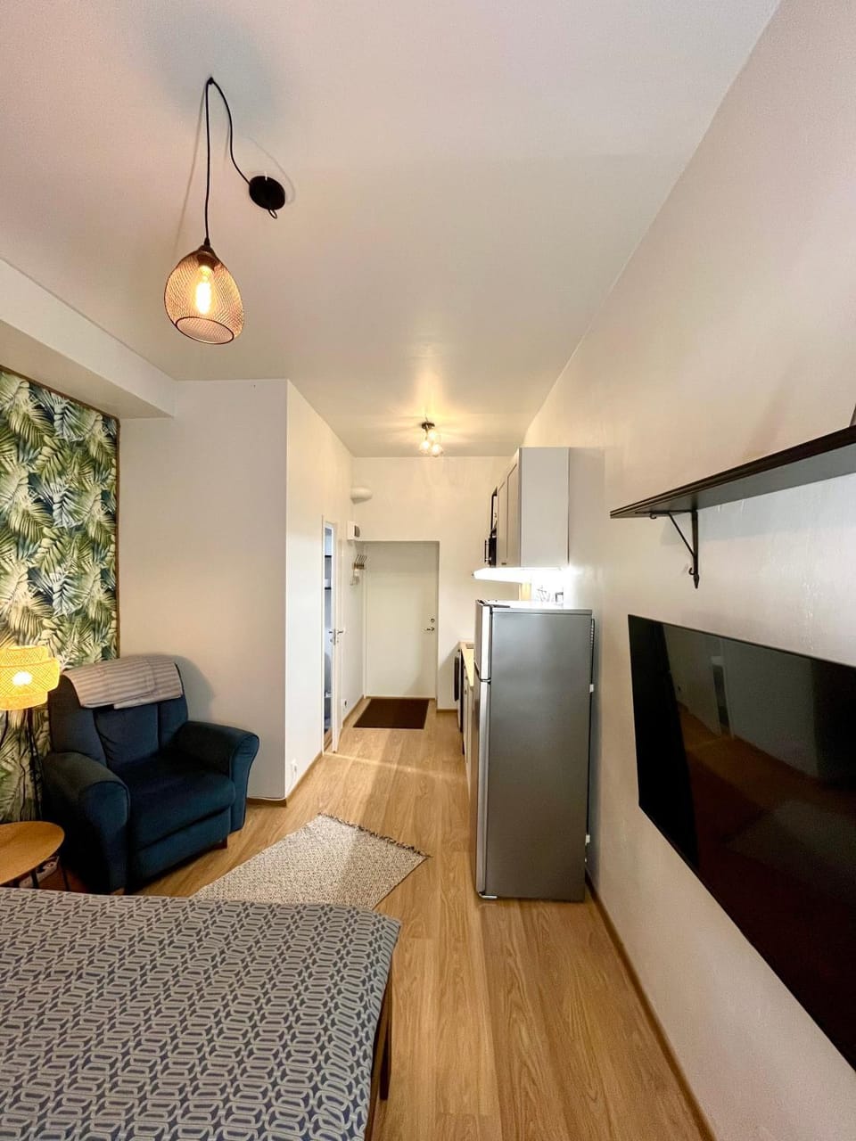 Kitchen or kitchenette, Photo of the whole room, Seating area, Bedroom