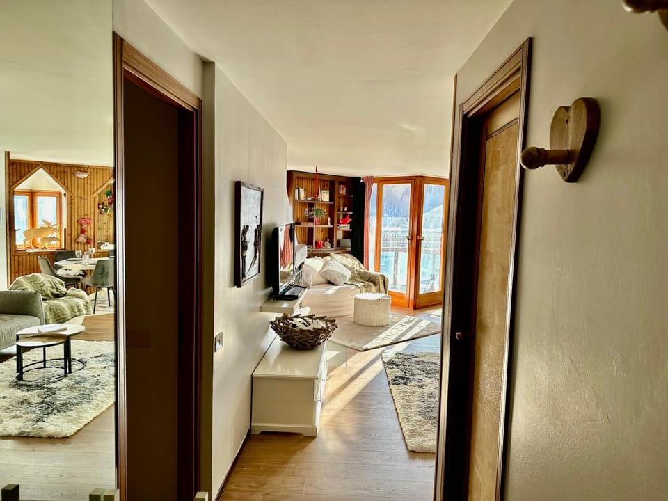 Luxury 4beds ski-in&out LARGE! Apartment in Breuil-Cervinia