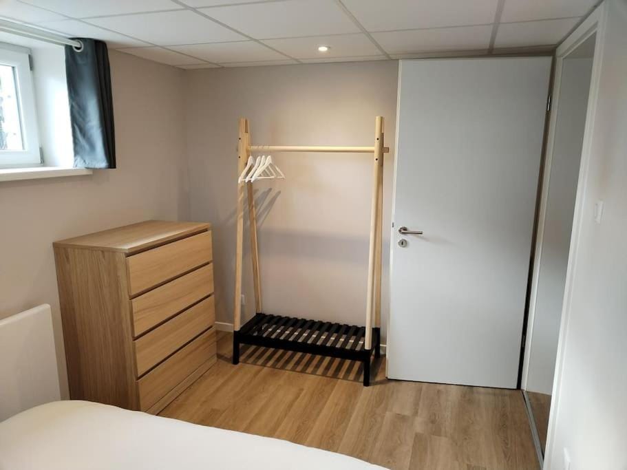 Bedroom, wardrobe