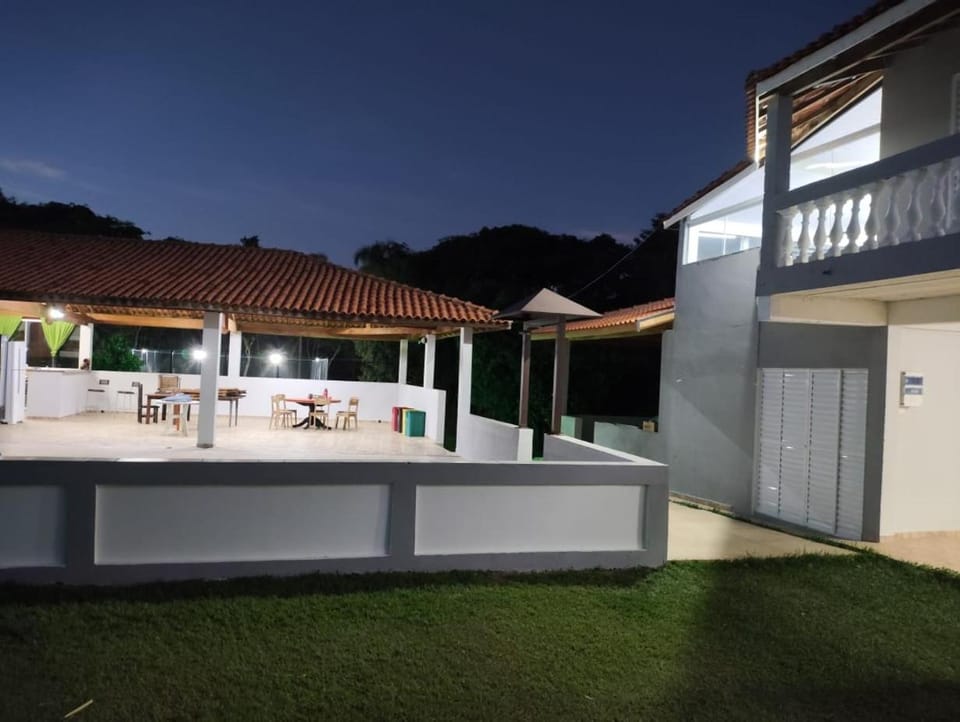 Chácara Recanto Tamoatoa House in State of São Paulo