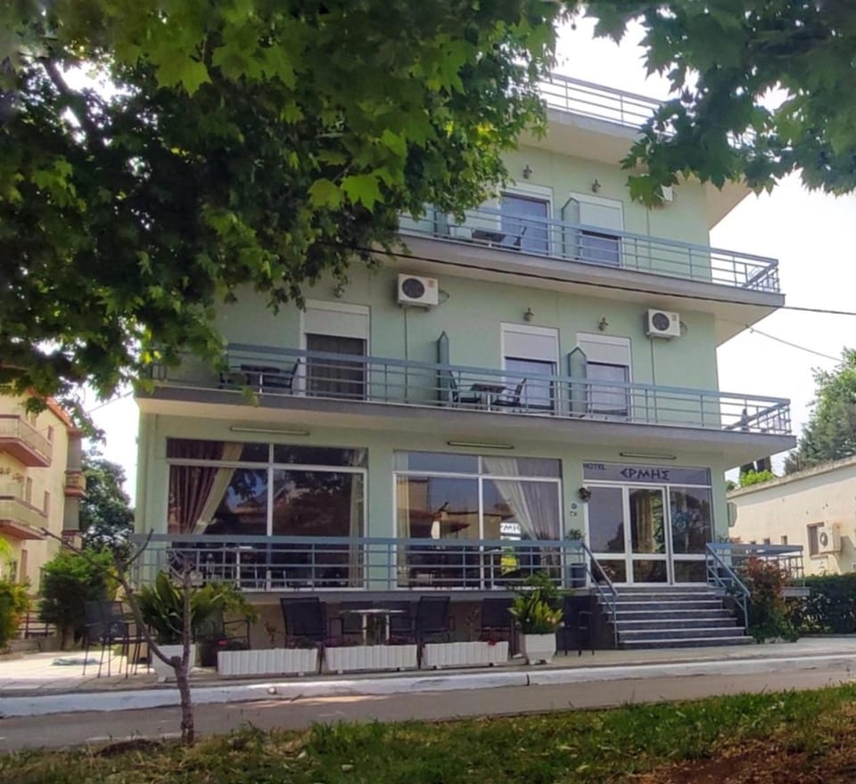 Property building, Facade/entrance