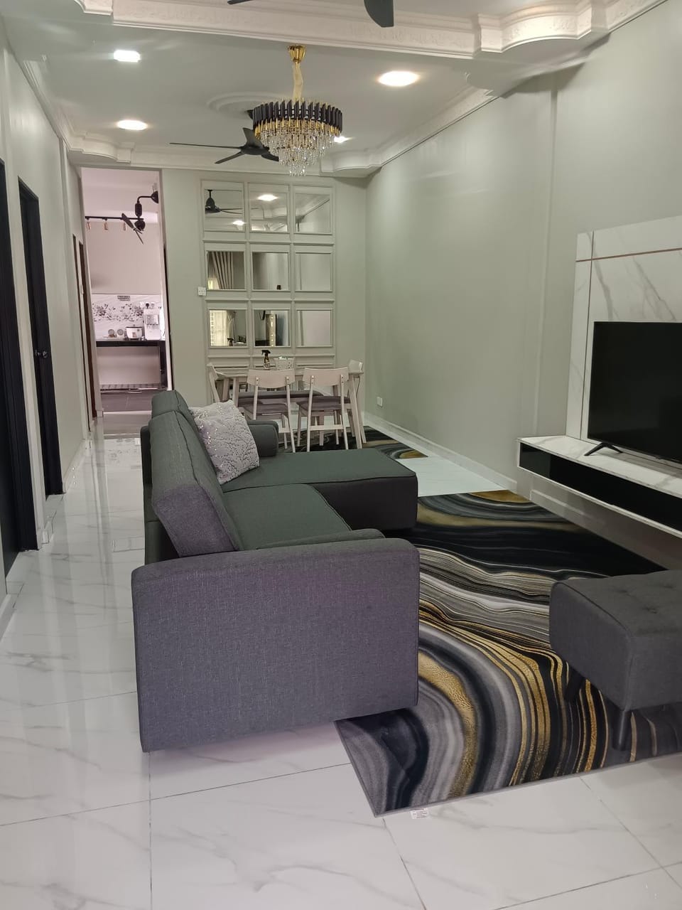 TV and multimedia, Living room, Seating area, Dining area