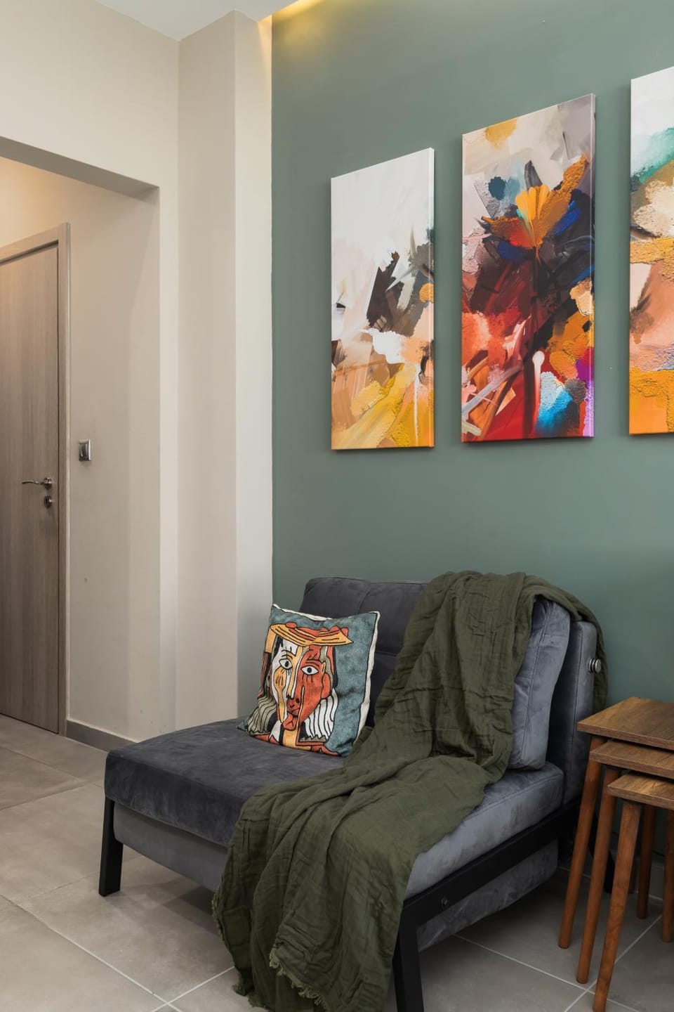 Living room, Seating area