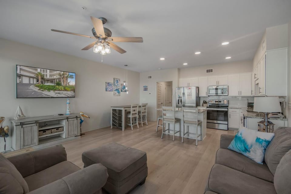 Sea Glass 304 by Vacation Homes Collection Apartment in West Beach