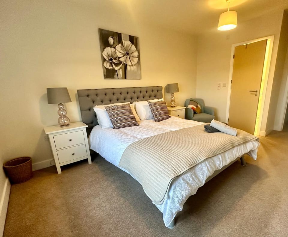 Bed, Bedroom