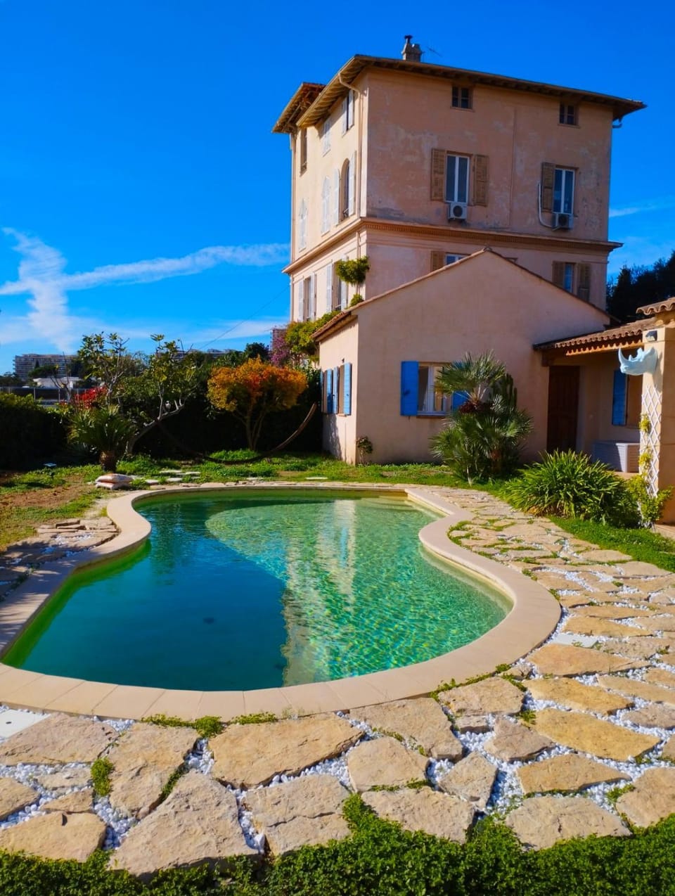 Property building, Garden view, Pool view, Swimming pool