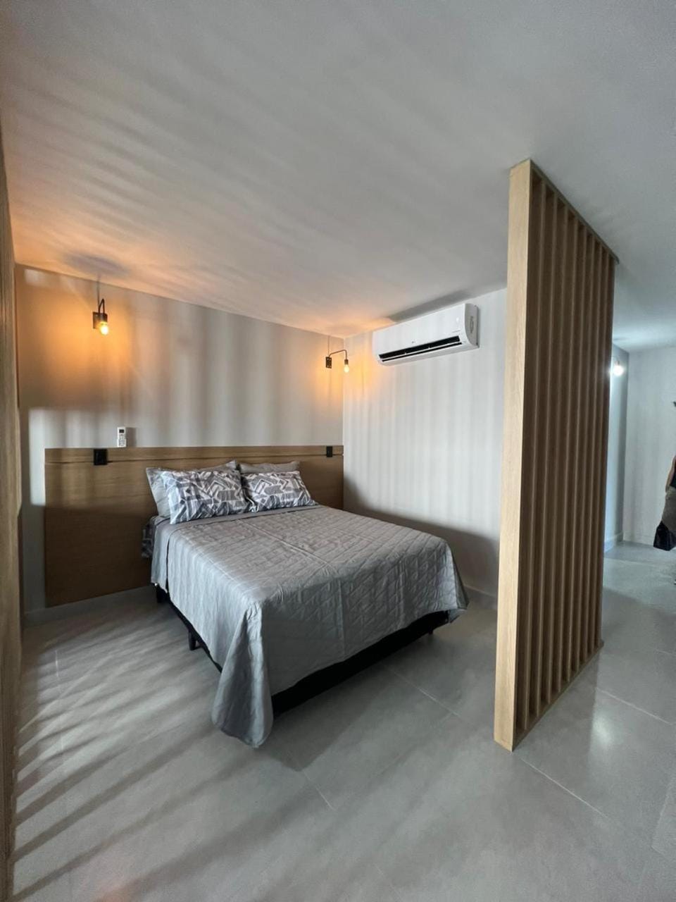 Photo of the whole room, air conditioner