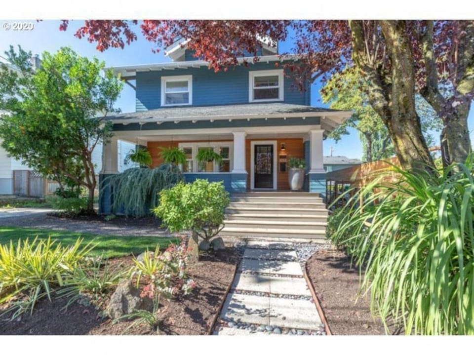 The Hollywood House House in Portland