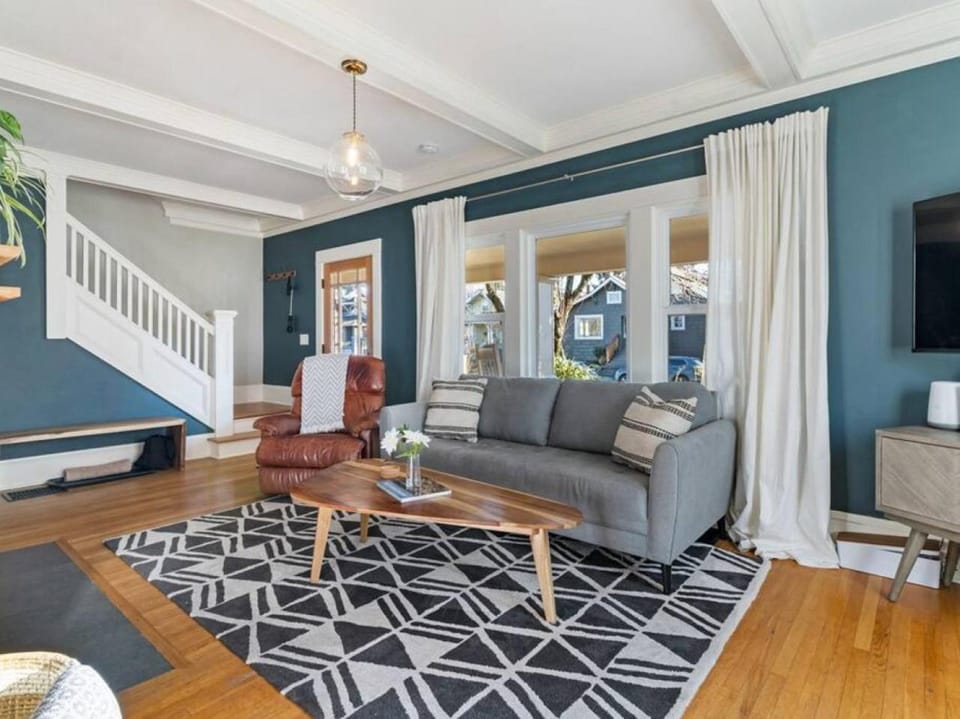 The Hollywood House House in Portland