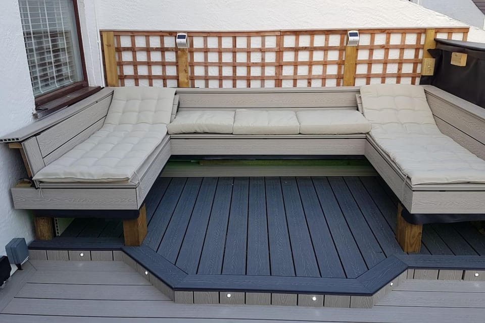Patio, Balcony/Terrace, Seating area