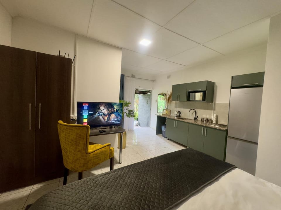 TV and multimedia, Kitchen or kitchenette