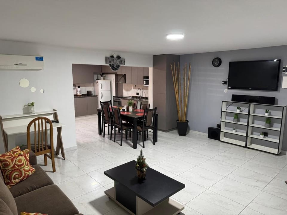 Casa Amplia Zona Semicentrica House in Mendoza