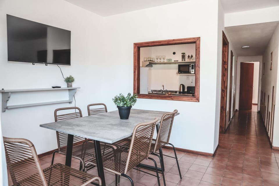 TV and multimedia, Dining area