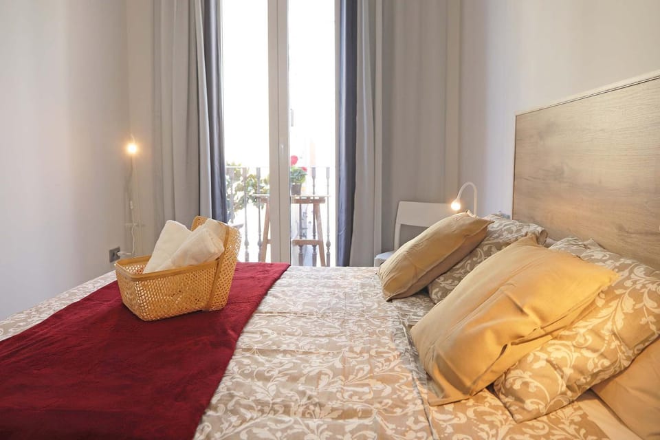 Hostal Gràcia Bed and Breakfast in Barcelona