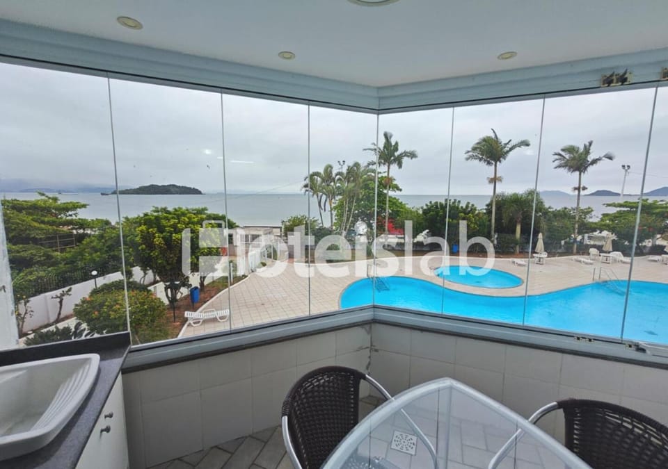 C151 Ap de 2 quartos com vista direta para o mar Apartment in Florianopolis