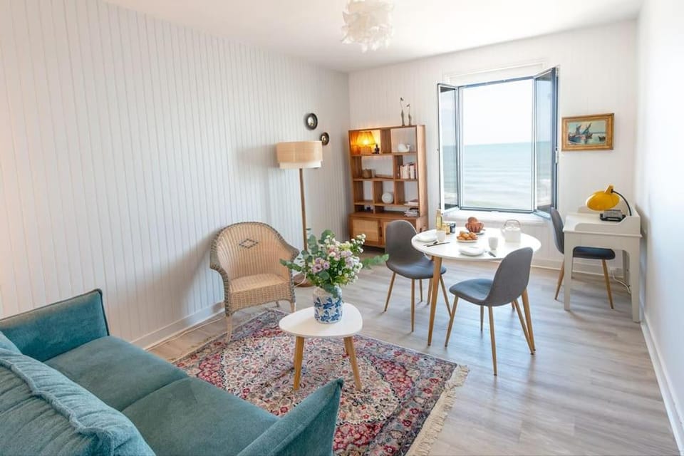 La BALEINE BLEUE Apartment in Normandy